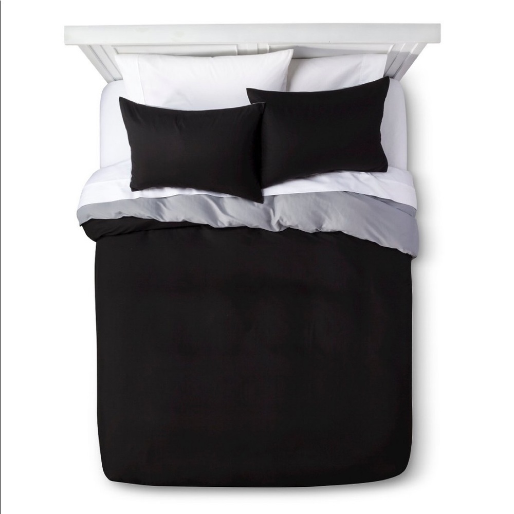Black/Grey Reversible Duvet Cover
